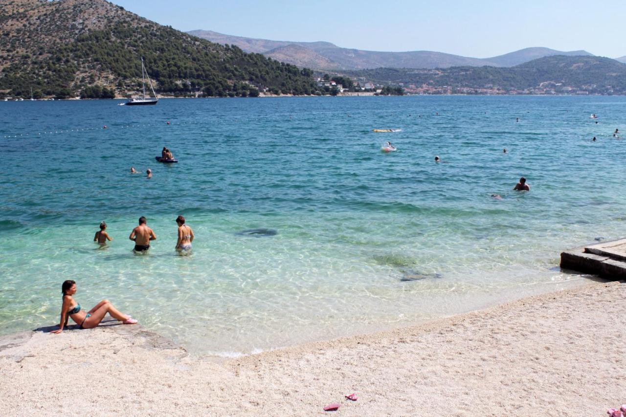 Apartments By The Sea Marina, Trogir - 9037 Extérieur photo