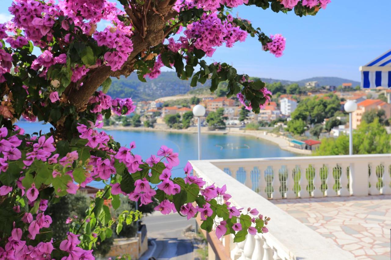 Apartments By The Sea Marina, Trogir - 9037 Extérieur photo