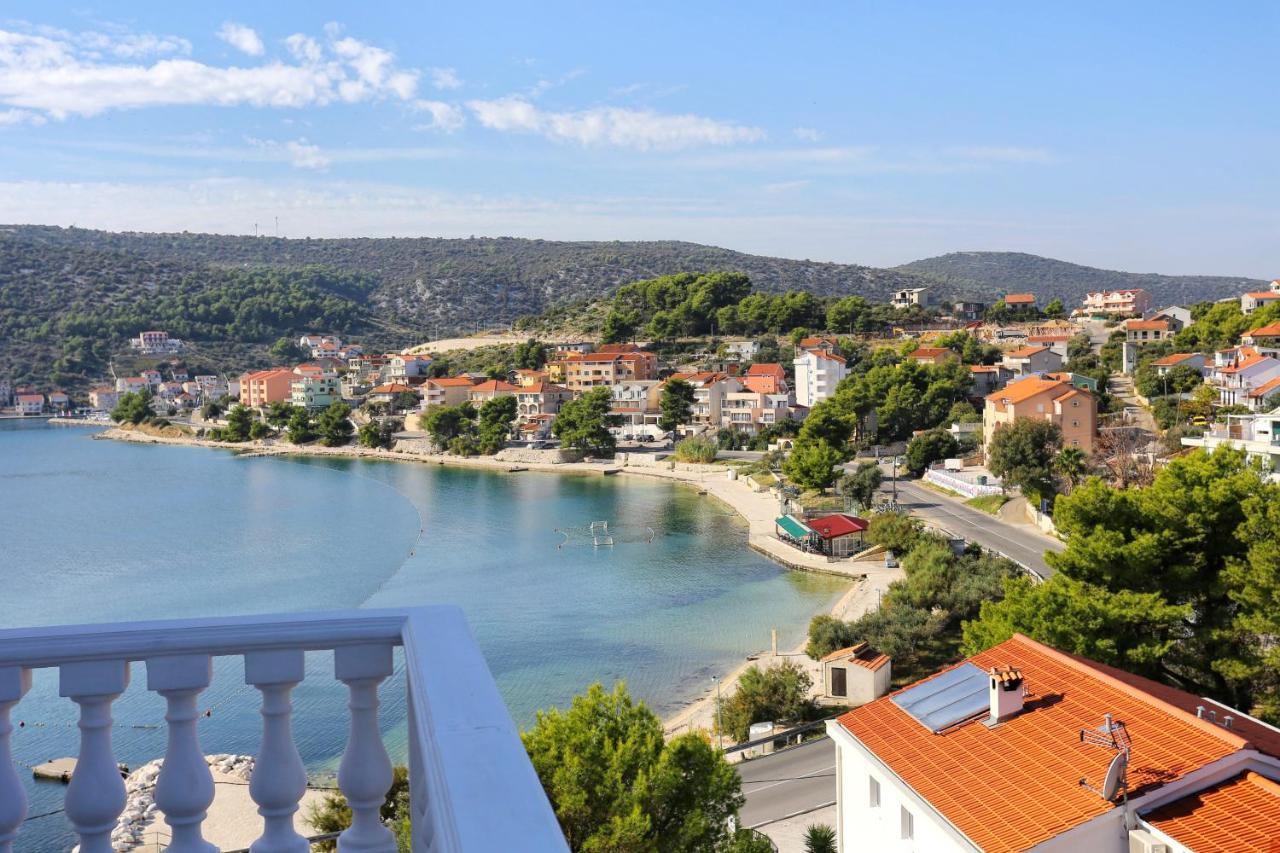 Apartments By The Sea Marina, Trogir - 9037 Extérieur photo